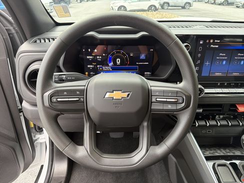 Used 2026 Chevrolet Colorado W/T RWD image 27