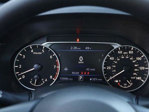 Used 2025 Nissan Altima 2.5 SV image 13