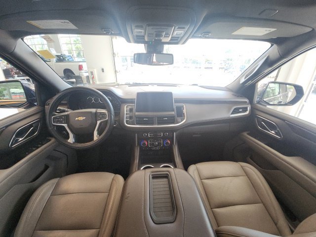 Used 2021 Chevrolet Tahoe LT w/ LT Signature Plus Package AWD/4WD image 2