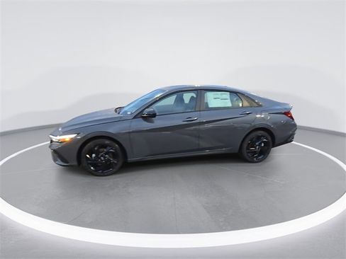 New 2026 Hyundai Elantra Sport image 4