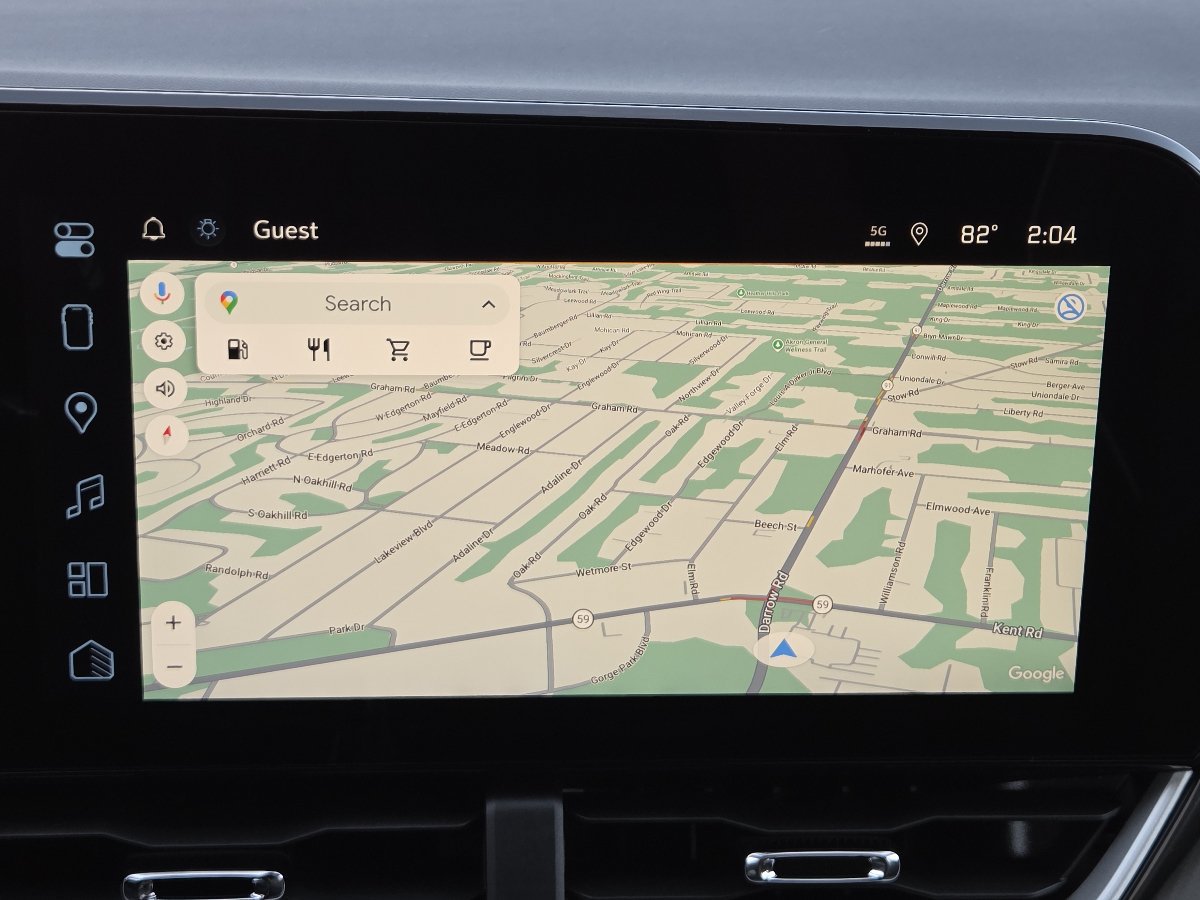 New 2027 Chevrolet Equinox LT w/ Convenience Package II FWD image 4