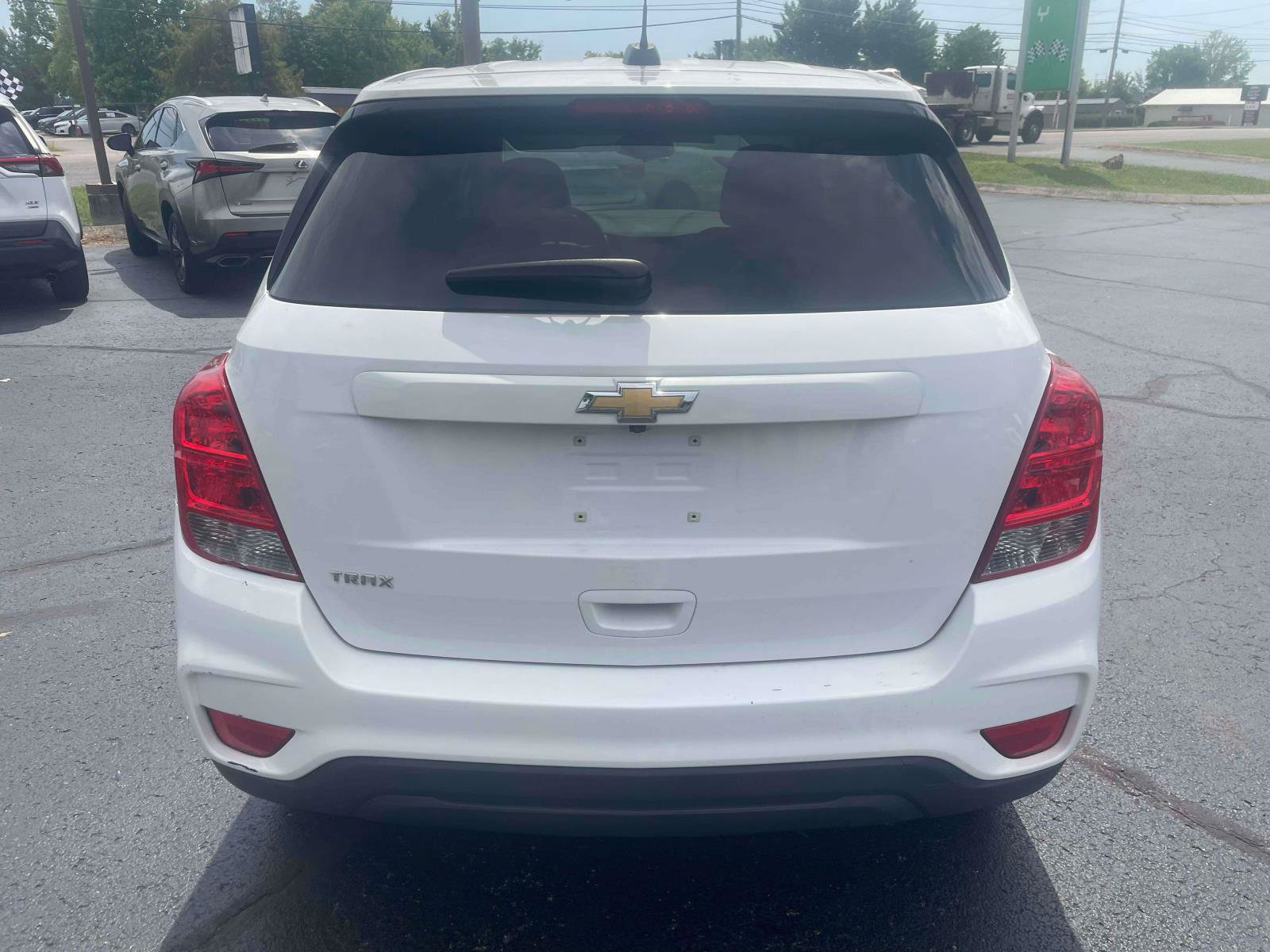 Used 2019 Chevrolet Trax LS w/ Tint and Cruise Package FWD image 7