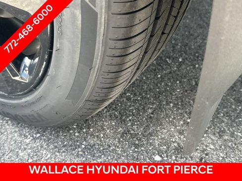 Used 2023 Kia Sorento SX AWD/4WD image 18