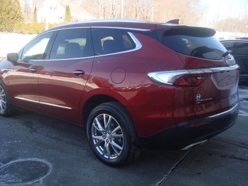 Used 2023 Buick Enclave Essence w/ Experience Buick Package image 6