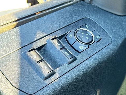 Used 2019 Ford F150 Lariat image 18