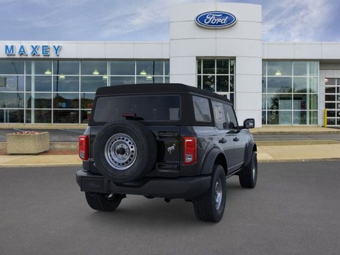 New 2025 Ford Bronco Base image 8