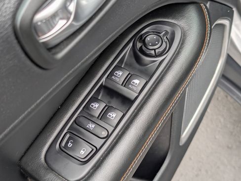 Used 2020 Jeep Compass Latitude w/ Safety & Security Group FWD image 18