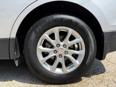 Used 2020 Chevrolet Equinox LS w/ LS Convenience Package FWD image 10