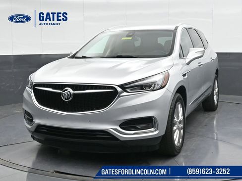Used 2020 Buick Enclave Premium w/ Surround and Sites Package AWD/4WD image 6