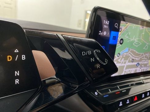 Used 2022 Volkswagen ID.4 Pro S RWD image 44