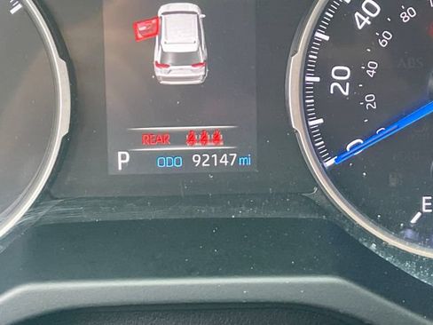 Used 2021 Toyota RAV4 XLE Premium AWD/4WD image 18
