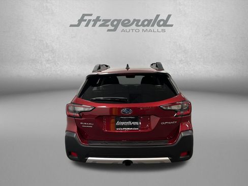 Used 2025 Subaru Outback Limited AWD/4WD image 4