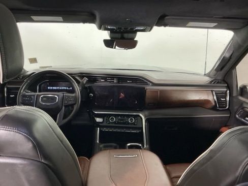 Used 2024 GMC Sierra 3500 Denali Ultimate image 27