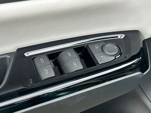 Used 2024 Honda Prologue Touring image 13