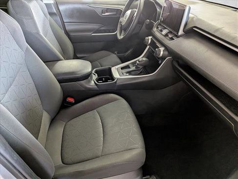 Used 2024 Toyota RAV4 XLE image 19