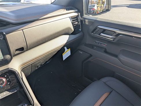 New 2026 GMC Sierra 1500 AT4 w/ AT4 Premium Package image 17