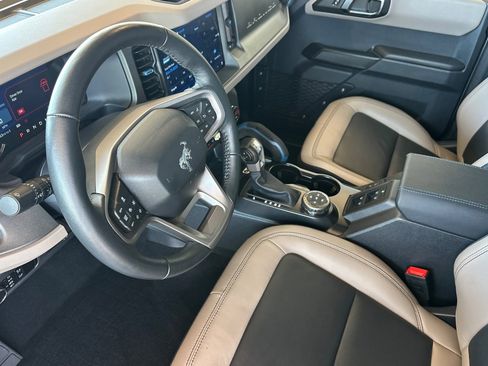 Used 2024 Ford Bronco Wildtrak AWD/4WD image 9