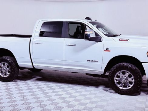 Used 2024 RAM 2500 Laramie w/ Safety Group AWD/4WD image 2