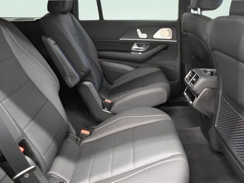 New 2026 Mercedes-Benz GLS 450 4MATIC image 19