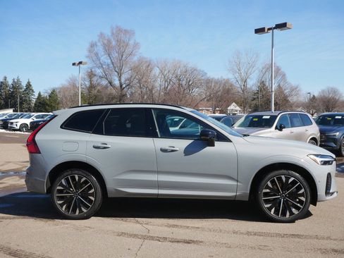New 2026 Volvo XC60 B5 Ultra w/ Climate Package AWD/4WD image 2
