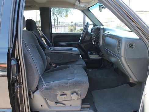 Used 1999 Chevrolet Silverado 2500 LS w/ Snow Plow Prep Pkg AWD/4WD image 25
