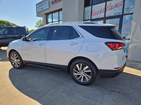 Used 2024 Chevrolet Equinox Premier AWD/4WD image 7