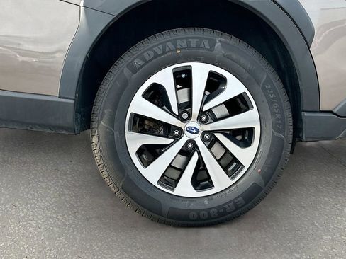 Used 2023 Subaru Outback Premium image 28