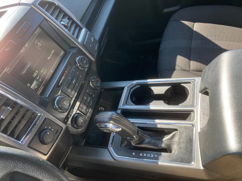 Used 2015 Ford F150 XLT w/ Equipment Group 302A Luxury AWD/4WD image 18