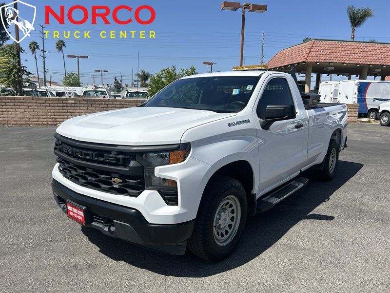 Used 2022 Chevrolet Silverado 1500 W/T w/ WT Value Package AWD/4WD image 4