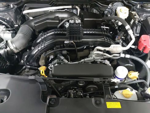 Used 2024 Subaru Crosstrek 2.0i Premium image 30