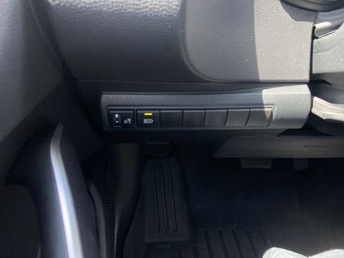 Used 2024 Toyota Corolla SE image 14