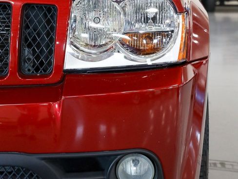 Used 2006 Jeep Grand Cherokee SRT8 image 13