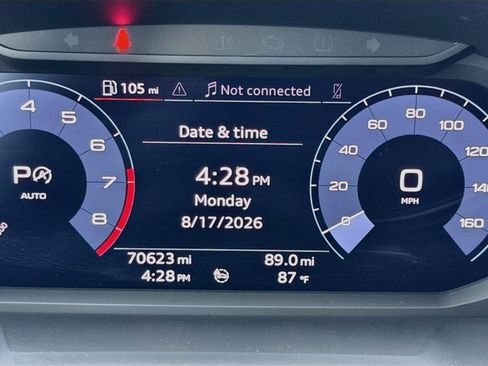 Used 2020 Audi Q3 2.0T Premium w/ Convenience Package AWD/4WD image 8