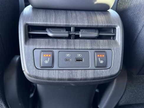 Certified 2023 Nissan Ariya AWD image 11