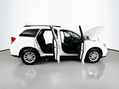 Used 2017 Dodge Journey SXT w/ Comfort/Convenience Group AWD/4WD image 21