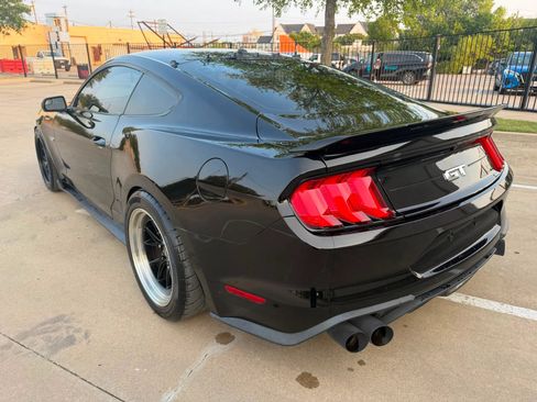 Used 2019 Ford Mustang GT Premium w/ GT Performance Package RWD image 4