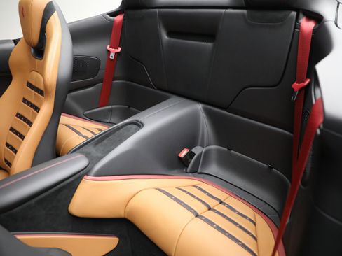 Certified 2024 Ferrari Roma Spider image 17