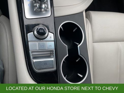 Used 2024 Genesis G70 2.5T image 19