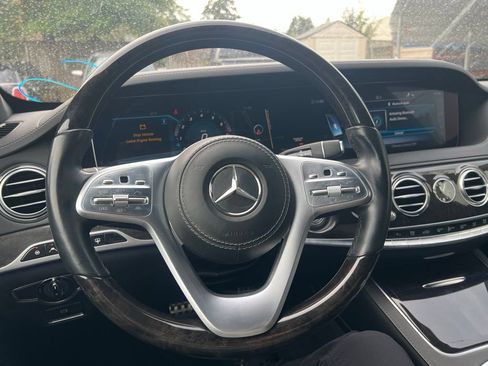 Used 2019 Mercedes-Benz S 560 Sedan image 12