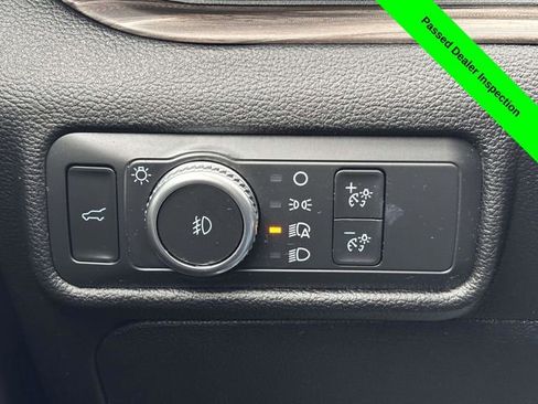 Used 2022 Ford Explorer Limited w/ Equipment Group 301A image 11