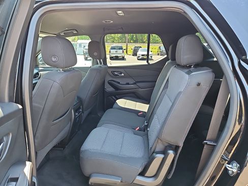 Used 2022 Chevrolet Traverse LT AWD/4WD image 10