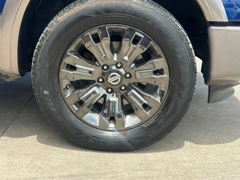 Used 2017 Nissan Titan Platinum Reserve AWD/4WD image 18