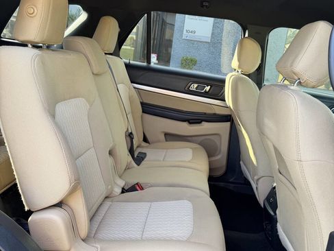 Used 2017 Ford Explorer Base AWD 4dr SUV image 17