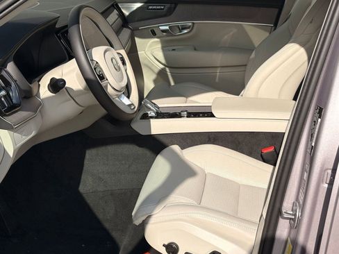 Certified 2026 Volvo XC90 B6 Ultra w/ Protection Package image 13