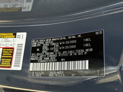 Used 2026 Toyota Grand Highlander FWD image 38