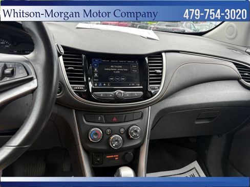 Used 2018 Chevrolet Trax LT w/ LT Convenience Package FWD image 21