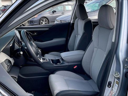 Used 2020 Subaru Outback Premium image 8