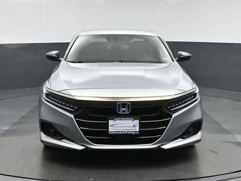 Used 2022 Honda Accord Sport image 2