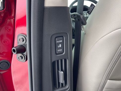 Certified 2026 Honda Odyssey EX-L image 24