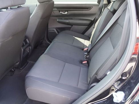 Used 2025 Honda CR-V LX image 9